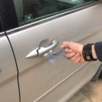 un tool per aprie l'auto