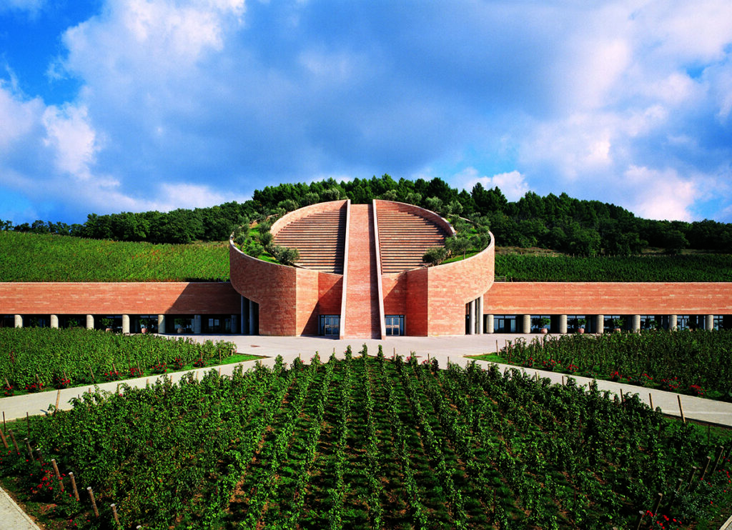 Petra, Cantine Moretti