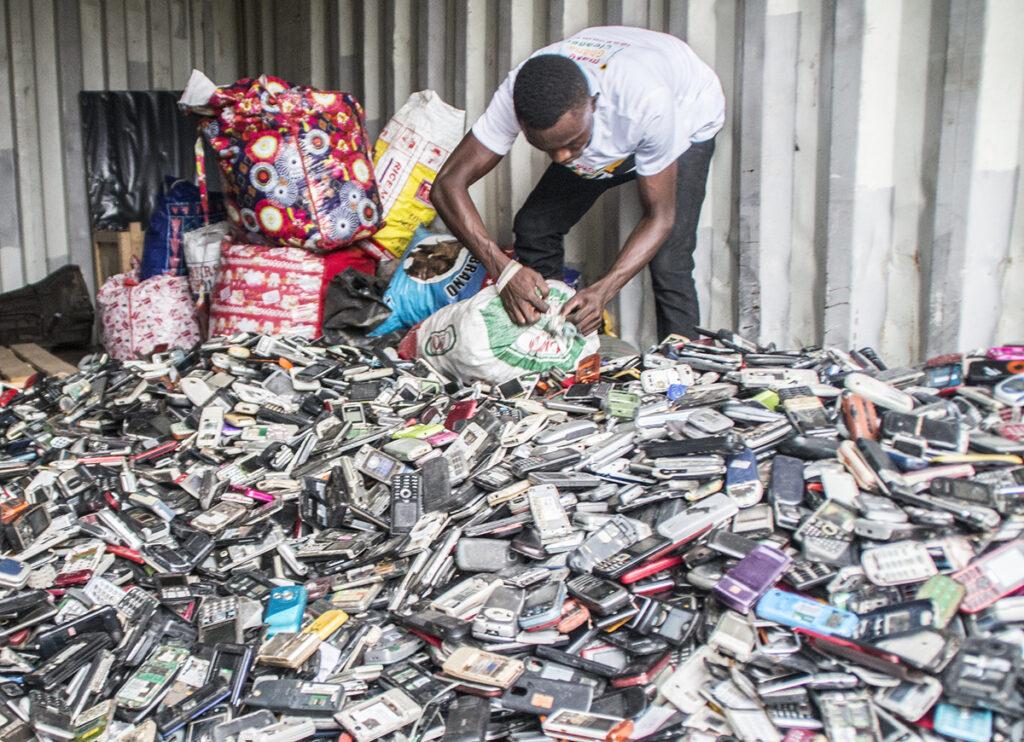 Smartphone ecosostenibili contro l’impatto etico-ambientale Fairphone