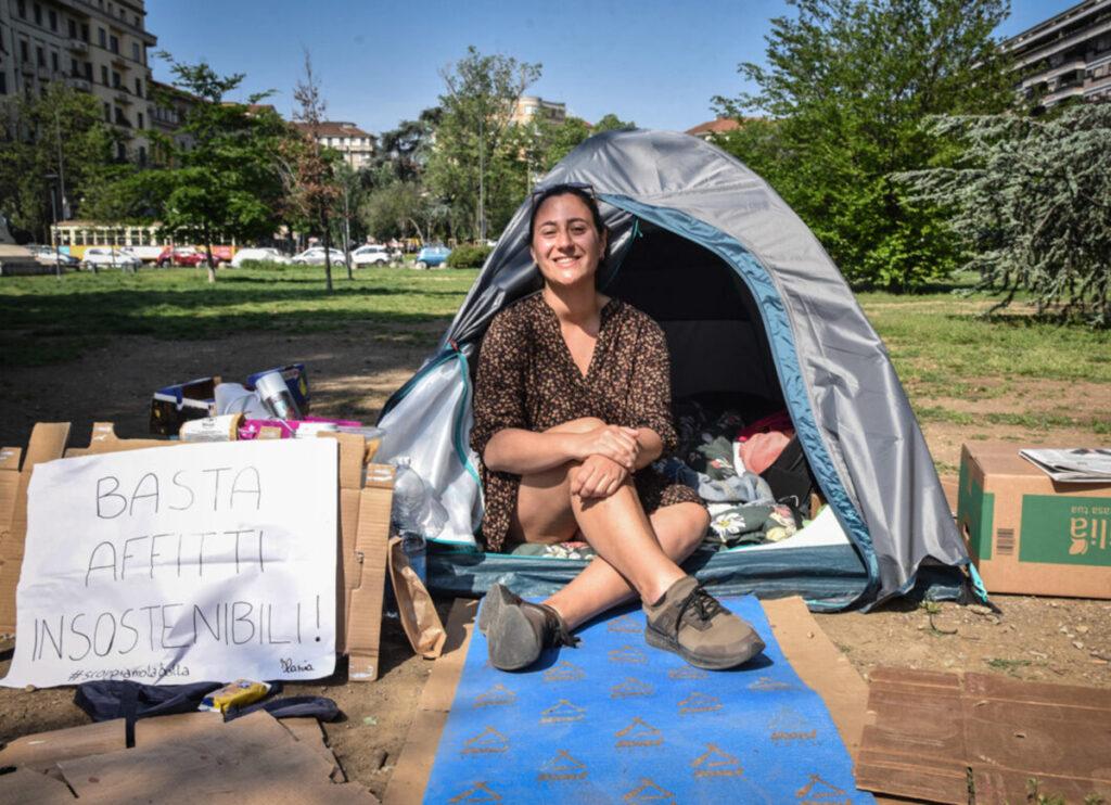 Caro affitti, le tende della rivolta