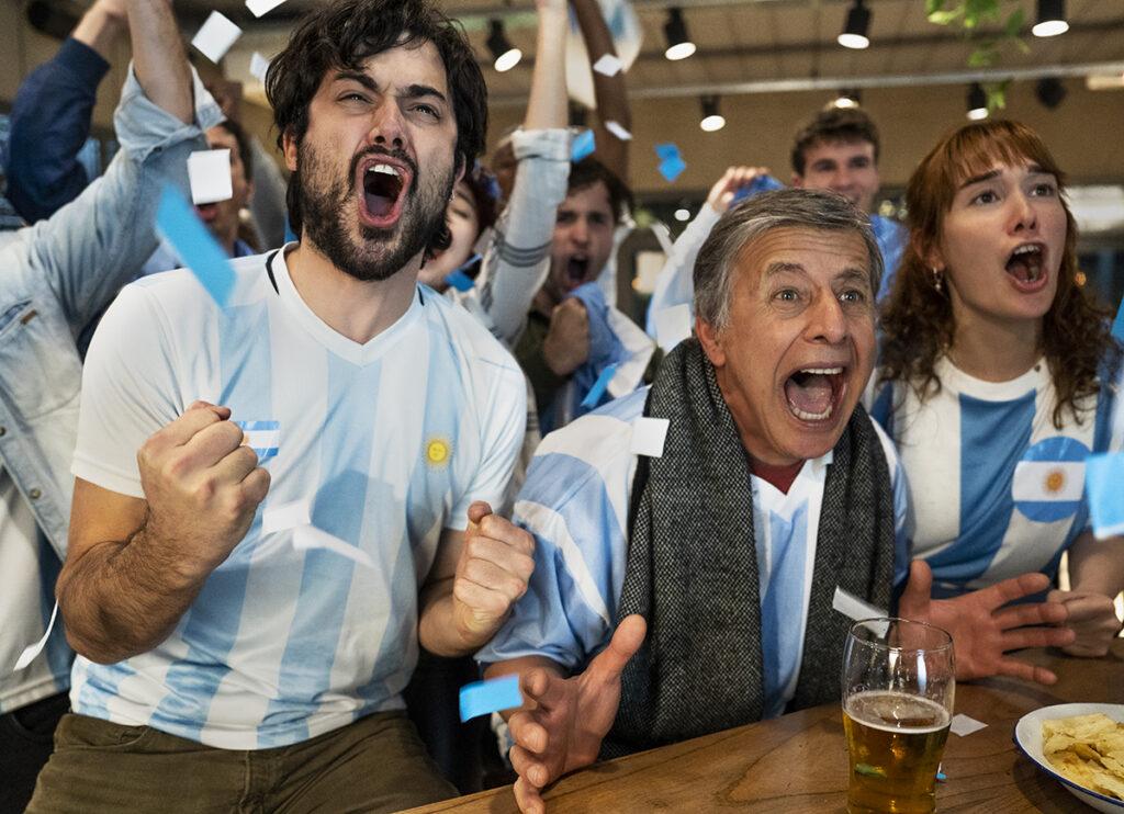 Tolte le tasse al 99% della popolazione. La mossa del governo argentino in vista delle elezioni