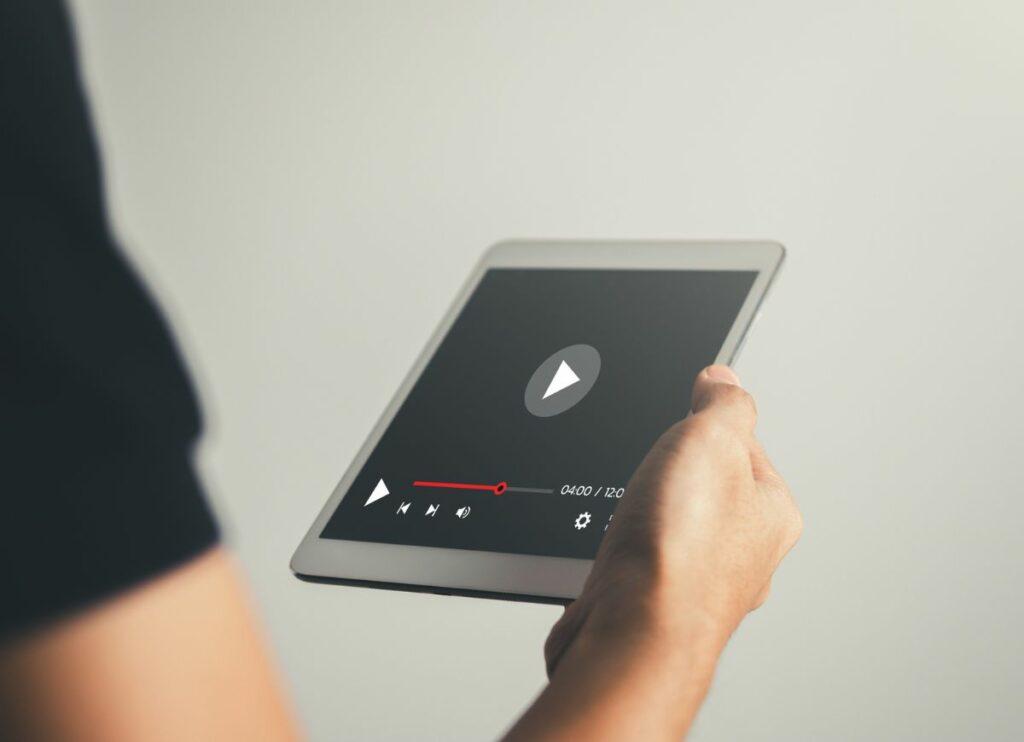 Piattaforme di videostreaming in forte affanno: Amazon Prime licenzia